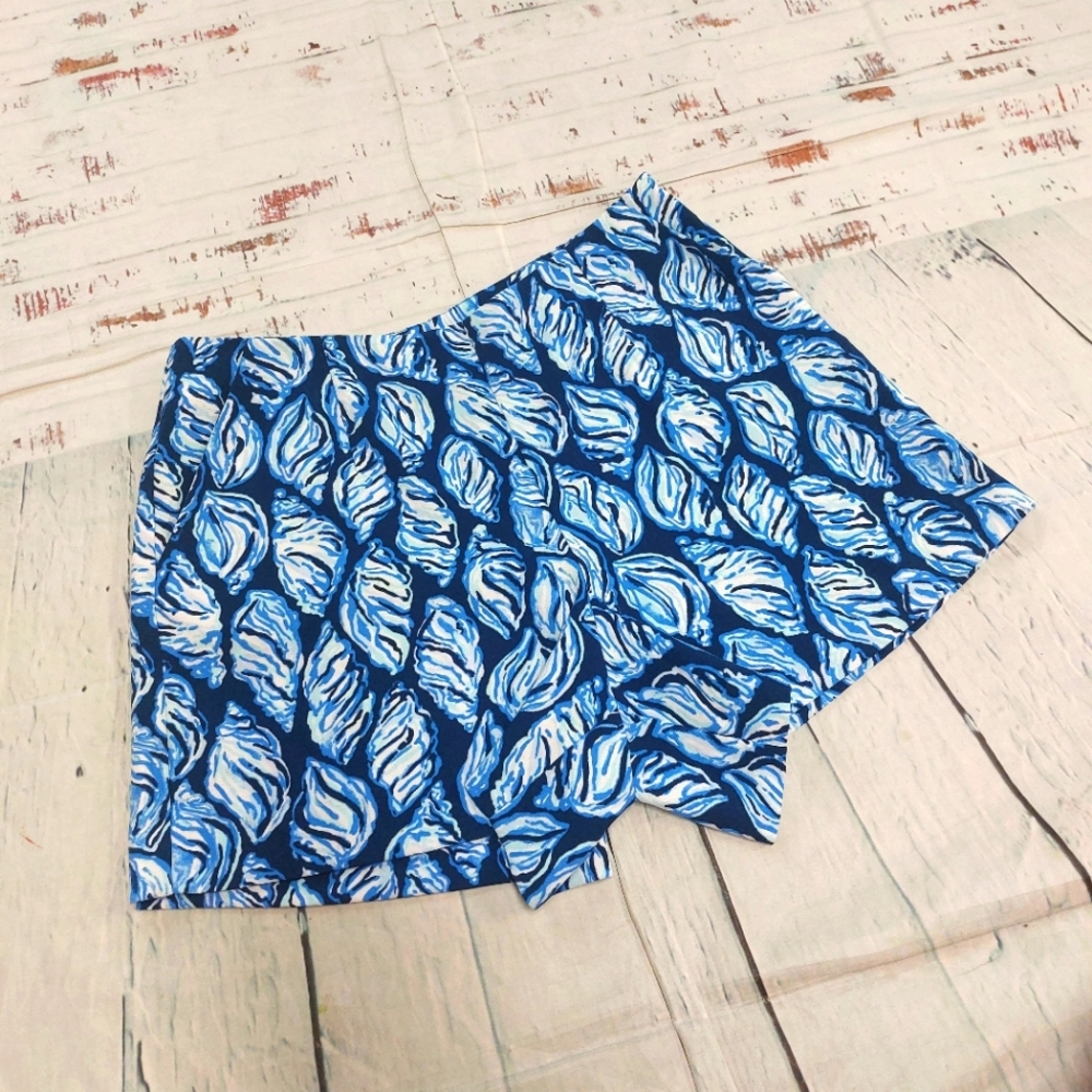 Lilly Pulitzer tropical bright loose fit shorts
